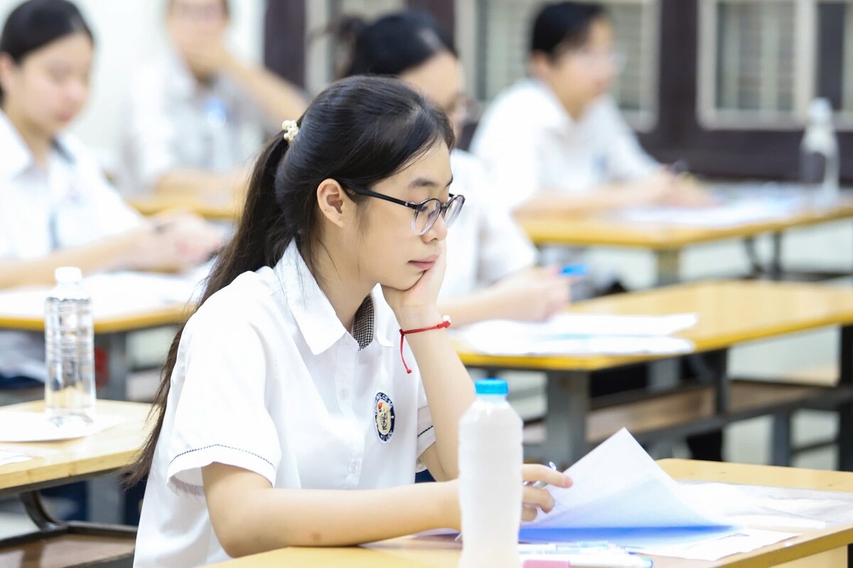Giới hạn nguyện vọng, giảm trần điểm cộng và IELTS: Bộ GD&ĐT lý giải